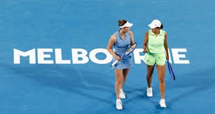 第61分钟，切尔西换上利亚姆·德拉普和约雷尔·哈托，换下若昂·佩德罗和乔什·阿钱庞。场上比分1-0。 来源：City Xtra